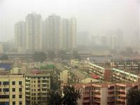 Poluição do ar em Pequim, na China, começa a dar sinais de melhora após esforços do governo (foto: David Barrie/Flickr)