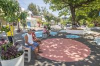 In Fortaleza, a project called "Cidade da Gente" (“A City of People”) transformed Avenida Central, in the Cidade 2000 neighborhood, an area heavily populated by motor vehicle traffic, into a people-friendly public space (photo credit: Rodrigo Capote/WRI Brasil)