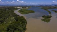 imagem aérea mostra Estação de Tratamento de Água do Guandu, localizada no município de Nova Iguaçu, Rio de Janeiro.