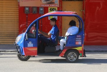 Usuários da solução Vamos Juntos utulizando o tuk-tuk em Fortaleza