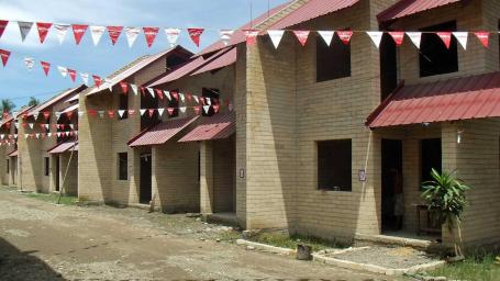 conjunto habitacional construído pela Homeless People’s Federation Philippines, em Iloilo