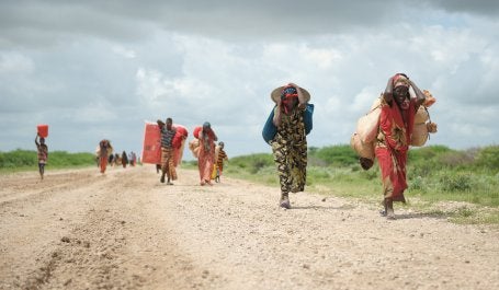 Mulheres e crianças são 14 vezes mais propensas a morrer em desastres naturais. (Foto: AMISOM Public Information/Flickr)