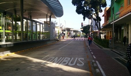 Avenida Santos Dumont, em Belo Horizonte, é um modelo de rua completa. (Foto: Divulgação/PAC)