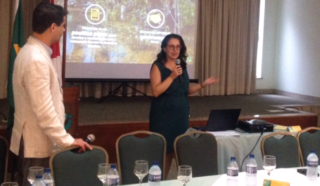 A diretora-executiva do WRI Brasil, Rachel Biderman, durante o lançamento da aliança, em Belém (PA). (Foto: Claudio Pontes/WRI Brasil)