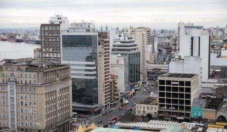 Urbanização Brasileira. Vista aérea da cidade de Porto Alegre