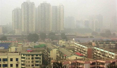 Poluição do ar em Pequim, na China, começa a dar sinais de melhora após esforços do governo (foto: David Barrie/Flickr)
