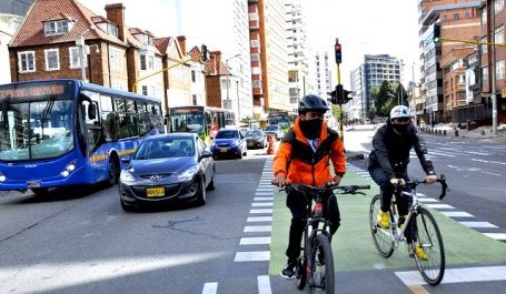imagem de ciclovia na avenida séptima