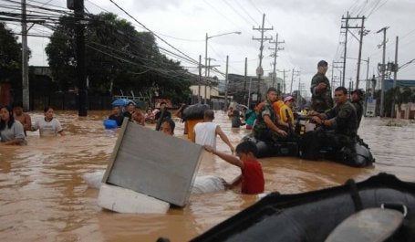 Limitar a elevação da temperatura global a 1,5°C trará impactos menos severos do que se o mundo aquecer a 2°C (foto: William Ramsey/U.S. Navy)