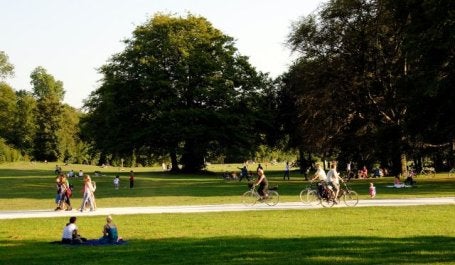 imagem de parque e espaços verdes públicos