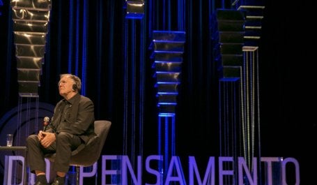 Jan Gehl durante a palestra no Fronteiras do Pensamento