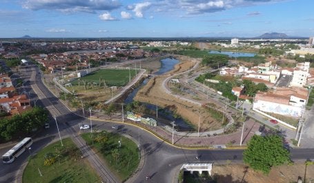imagem aérea do parque pajeú, em sobral