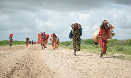 Mulheres e crianças são 14 vezes mais propensas a morrer em desastres naturais. (Foto: AMISOM Public Information/Flickr)