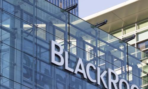 Imagem da fachada da sede da BlackRock