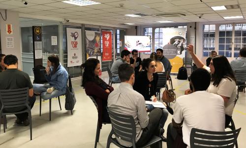 Semifinalistas do Desafio InoveMob em conversas com os mentores (Foto: Priscila Pacheco/WRI Brasil)